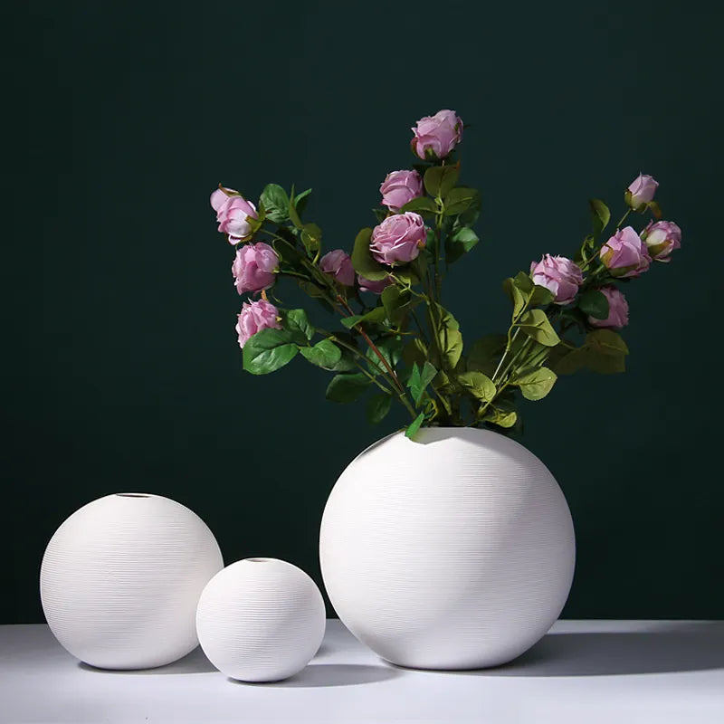 Nivea Sphere Vases